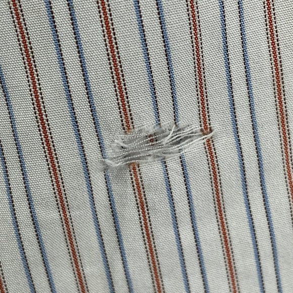 00009-A Brooks Brothers button-down shirt - Picture 5 of 6